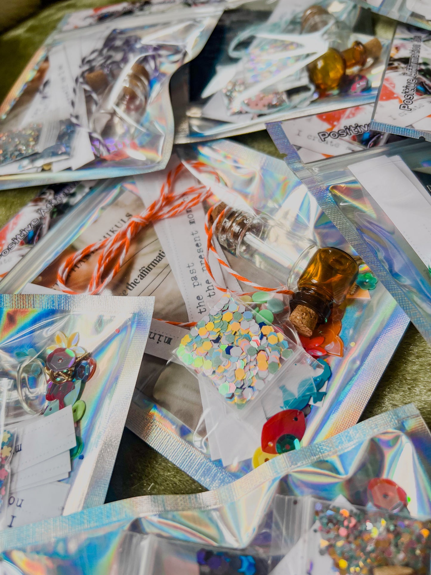 DIY Affirmation Jar Kit – Mini Glass Bottles with Positive Affirmation Slips